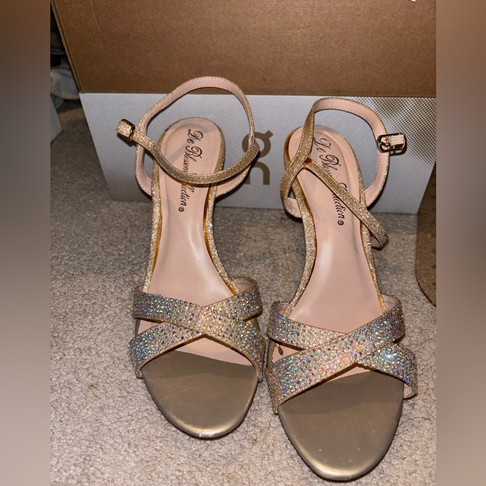 De Blossom Gold Sparkly Heels